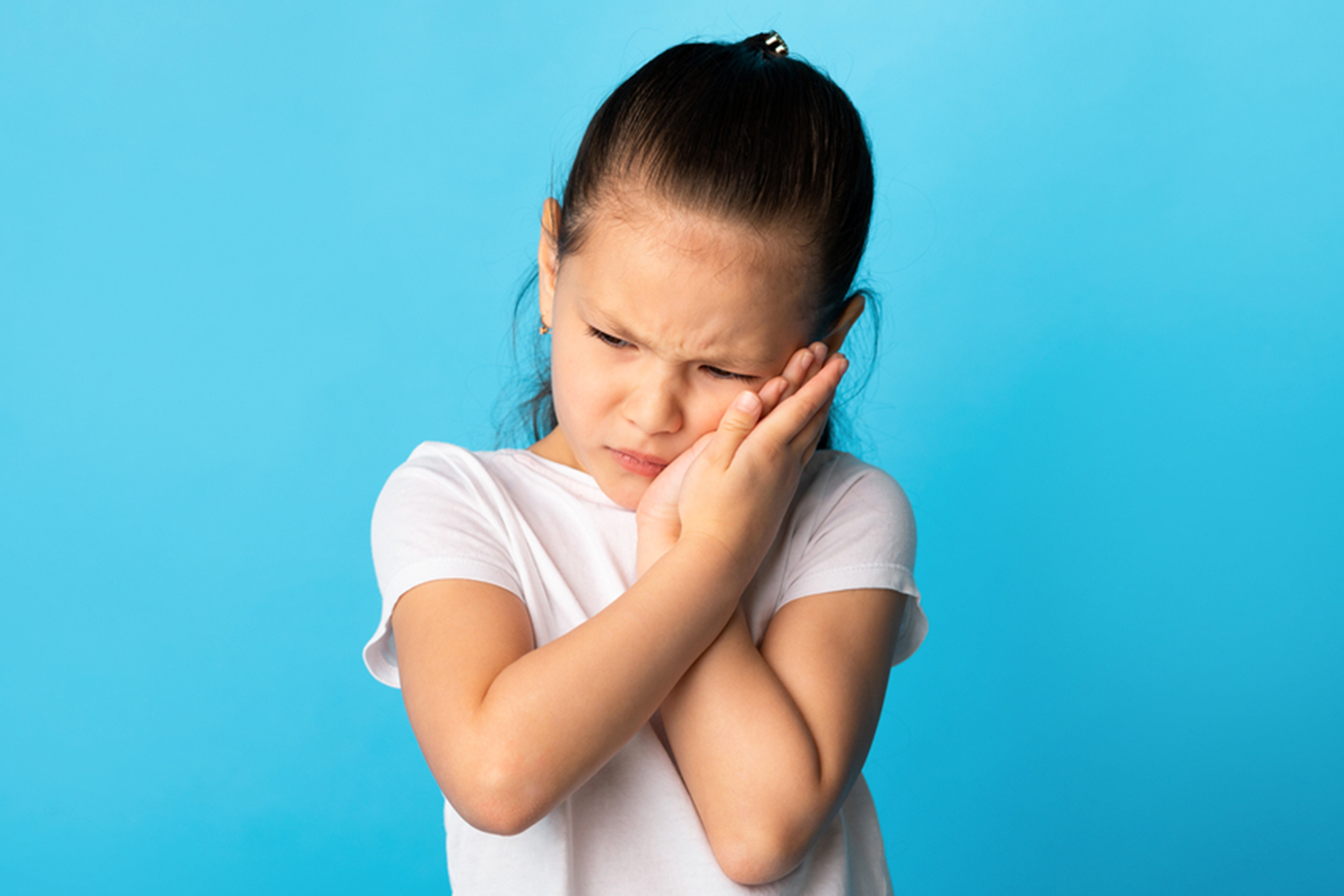 Nei bambini il mal di denti può essere provocato dalla carie